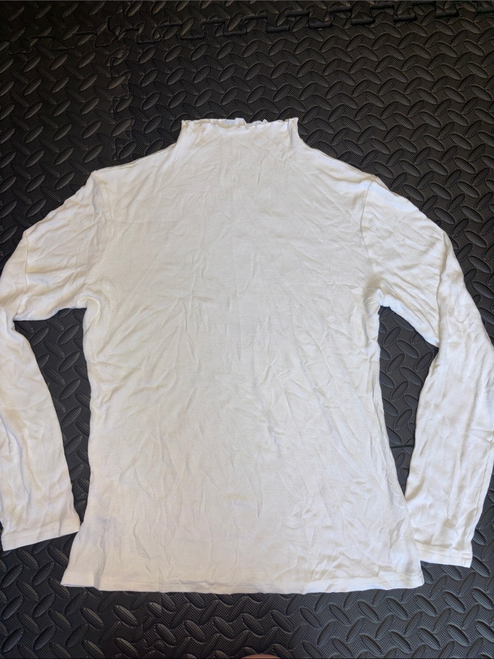 Popzone Women’s White Long-Sleeve Neck Top